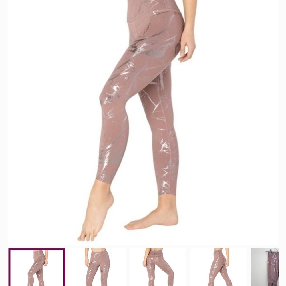 Beyond Yoga Leggings in Pink and White Marble